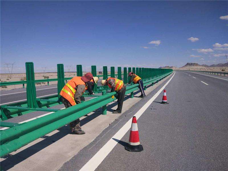 石屏高速公路护栏